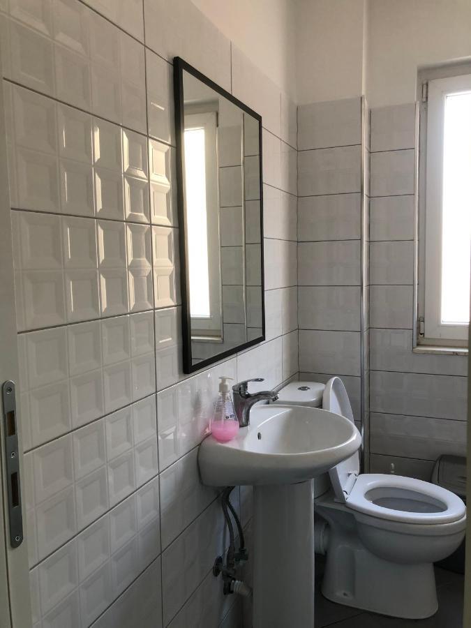 Central Studio Apartments Tiranë Luaran gambar