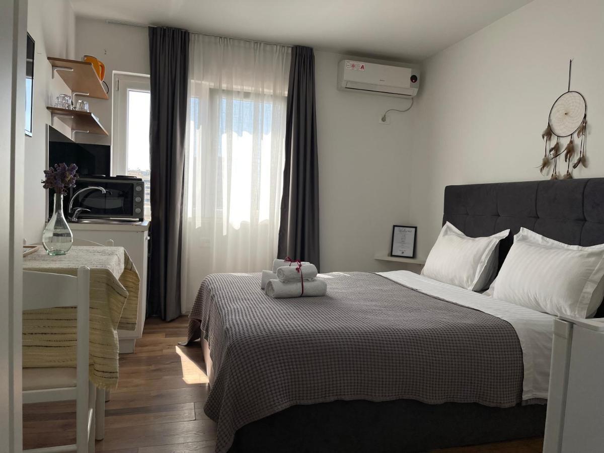 Central Studio Apartments Tiranë Luaran gambar