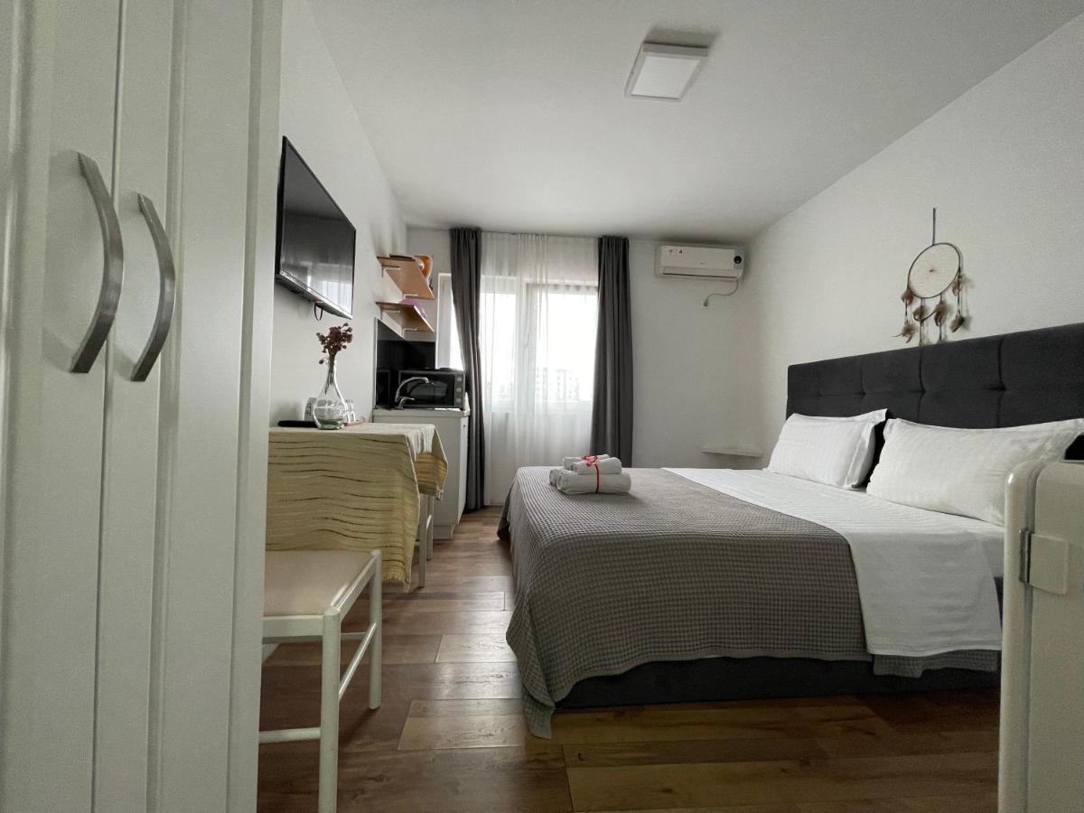 Central Studio Apartments Tiranë Luaran gambar