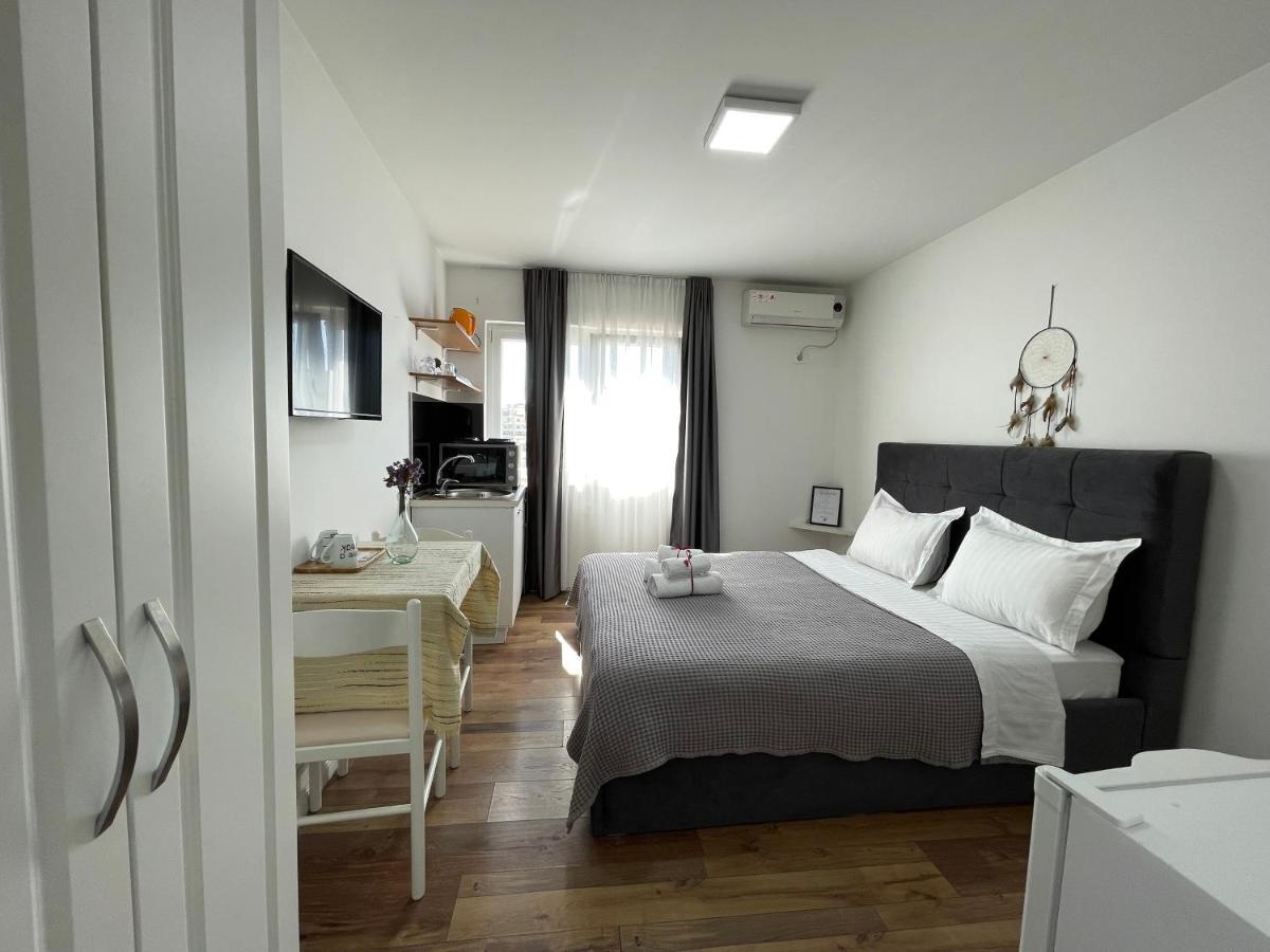 Central Studio Apartments Tiranë Luaran gambar