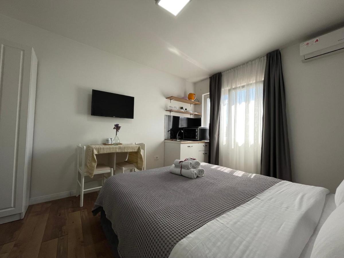 Central Studio Apartments Tiranë Luaran gambar