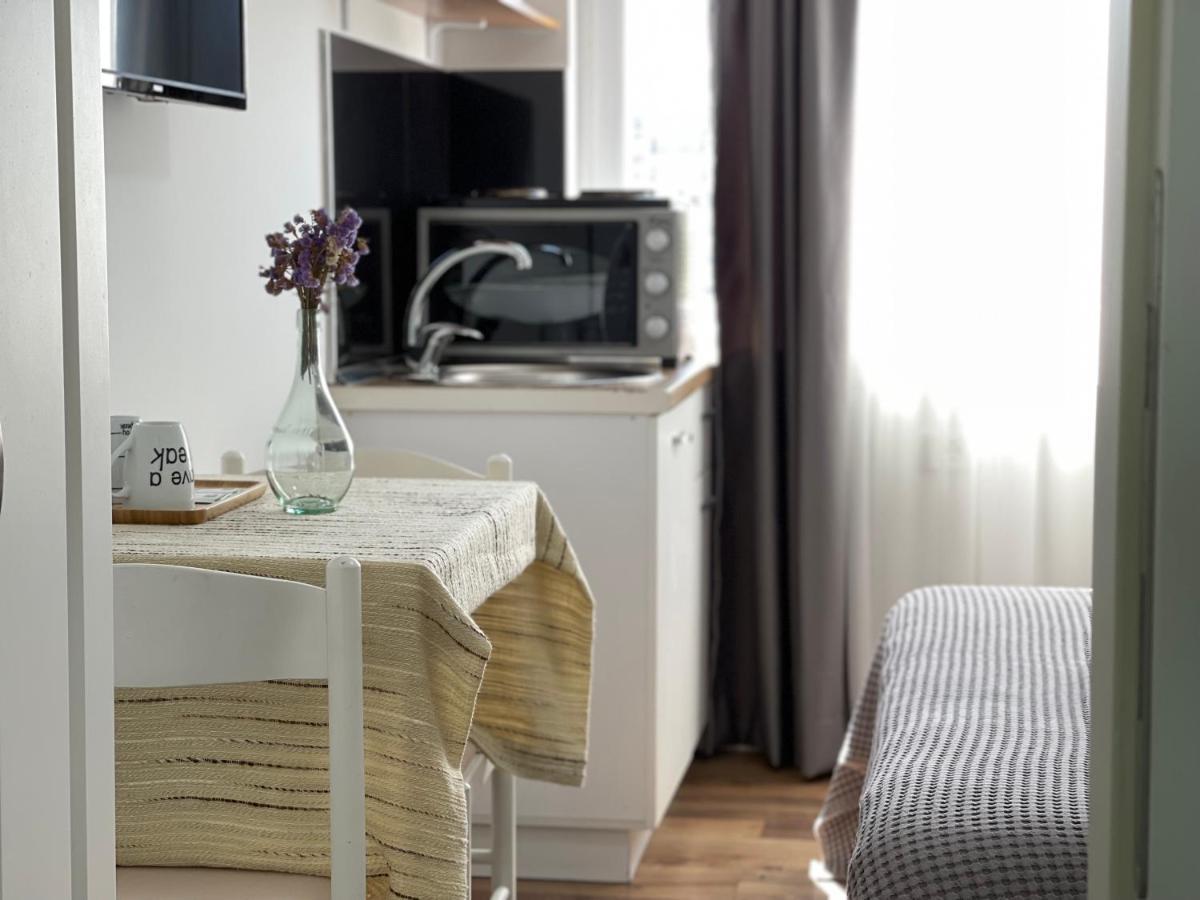 Central Studio Apartments Tiranë Luaran gambar