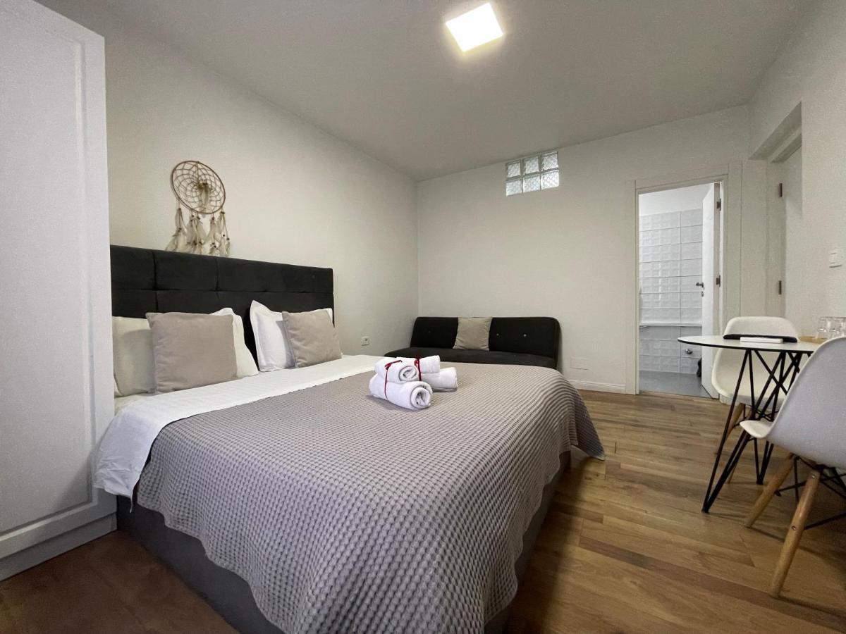 Central Studio Apartments Tiranë Luaran gambar