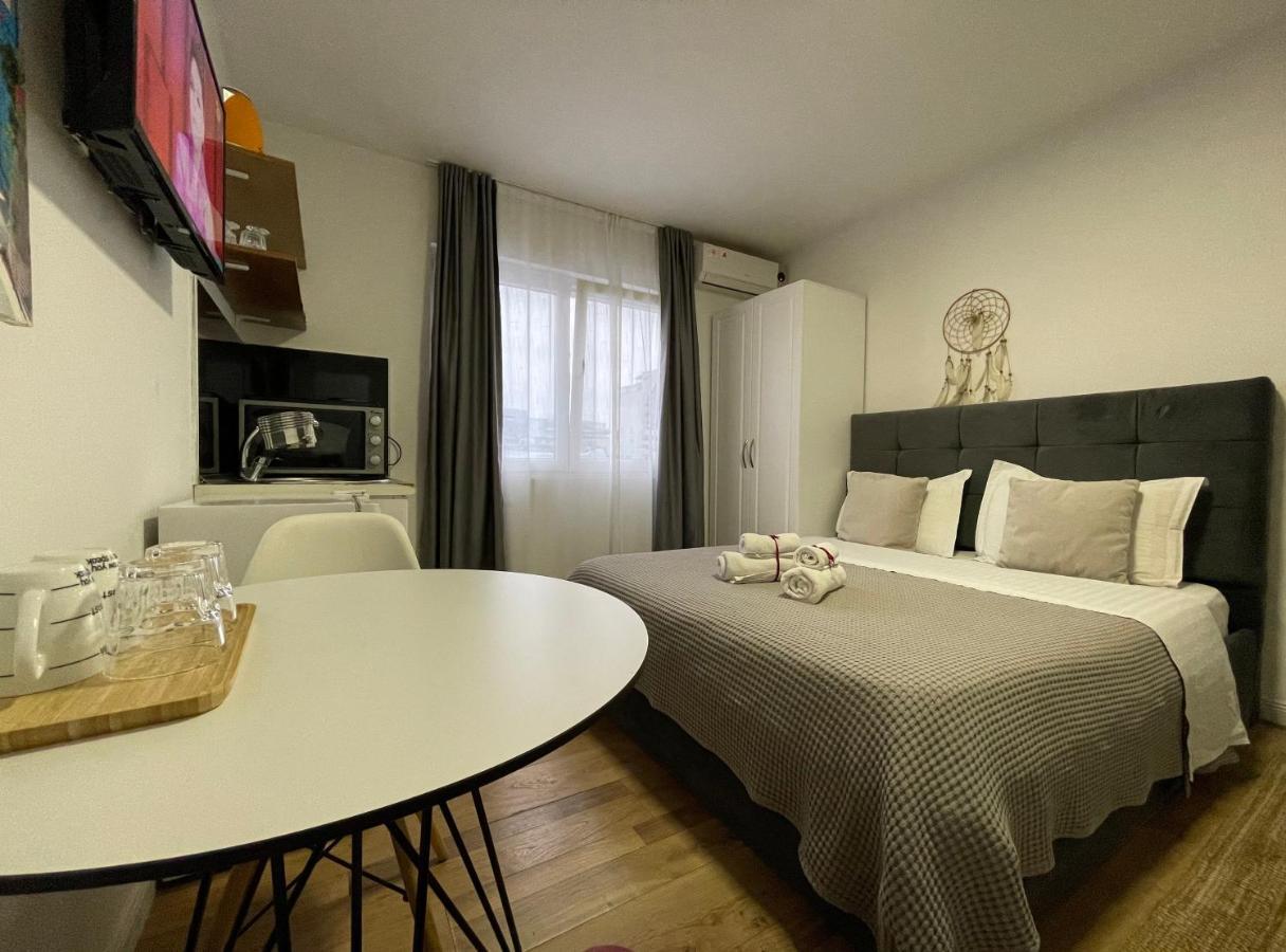 Central Studio Apartments Tiranë Luaran gambar