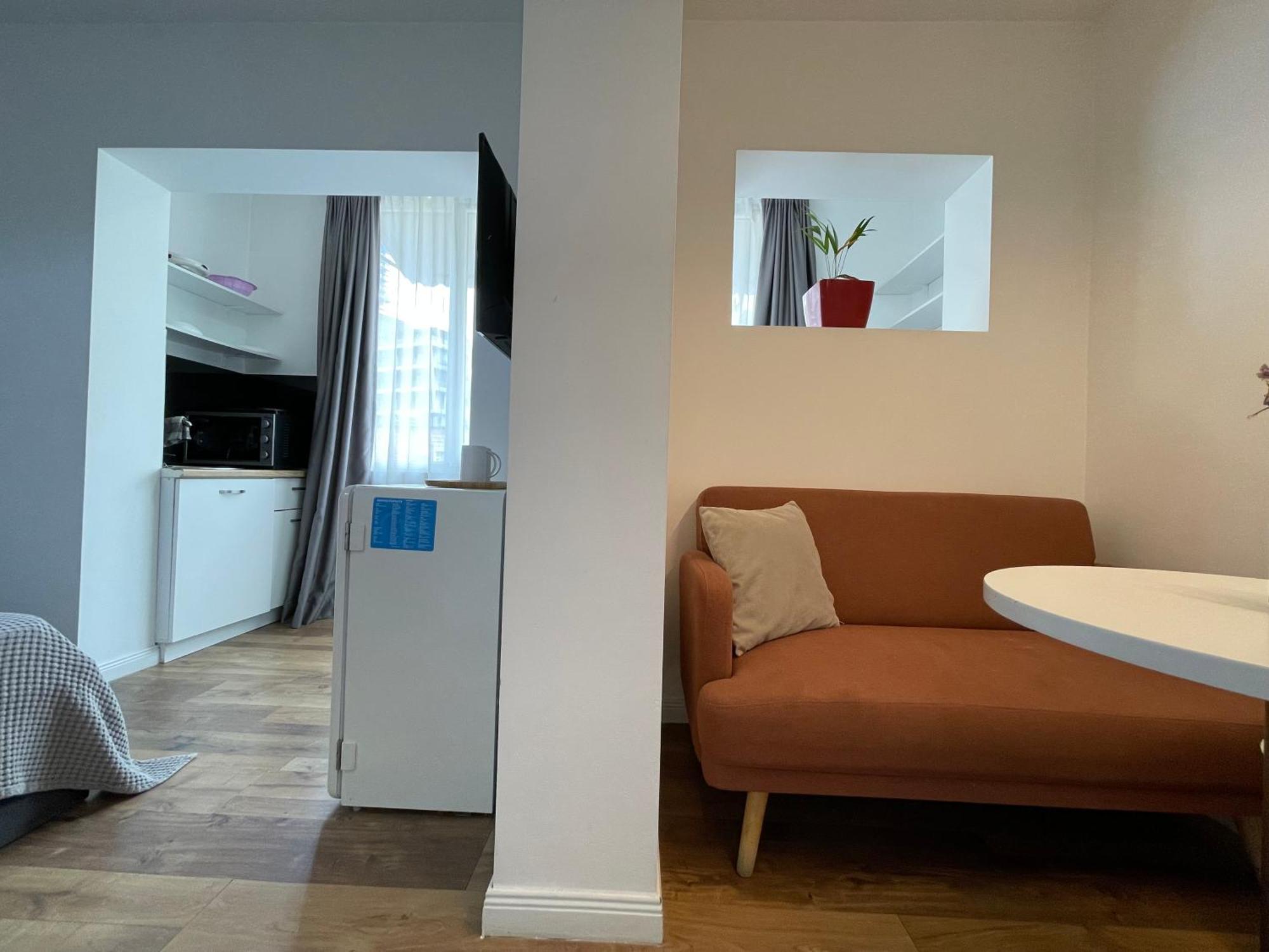 Central Studio Apartments Tiranë Luaran gambar