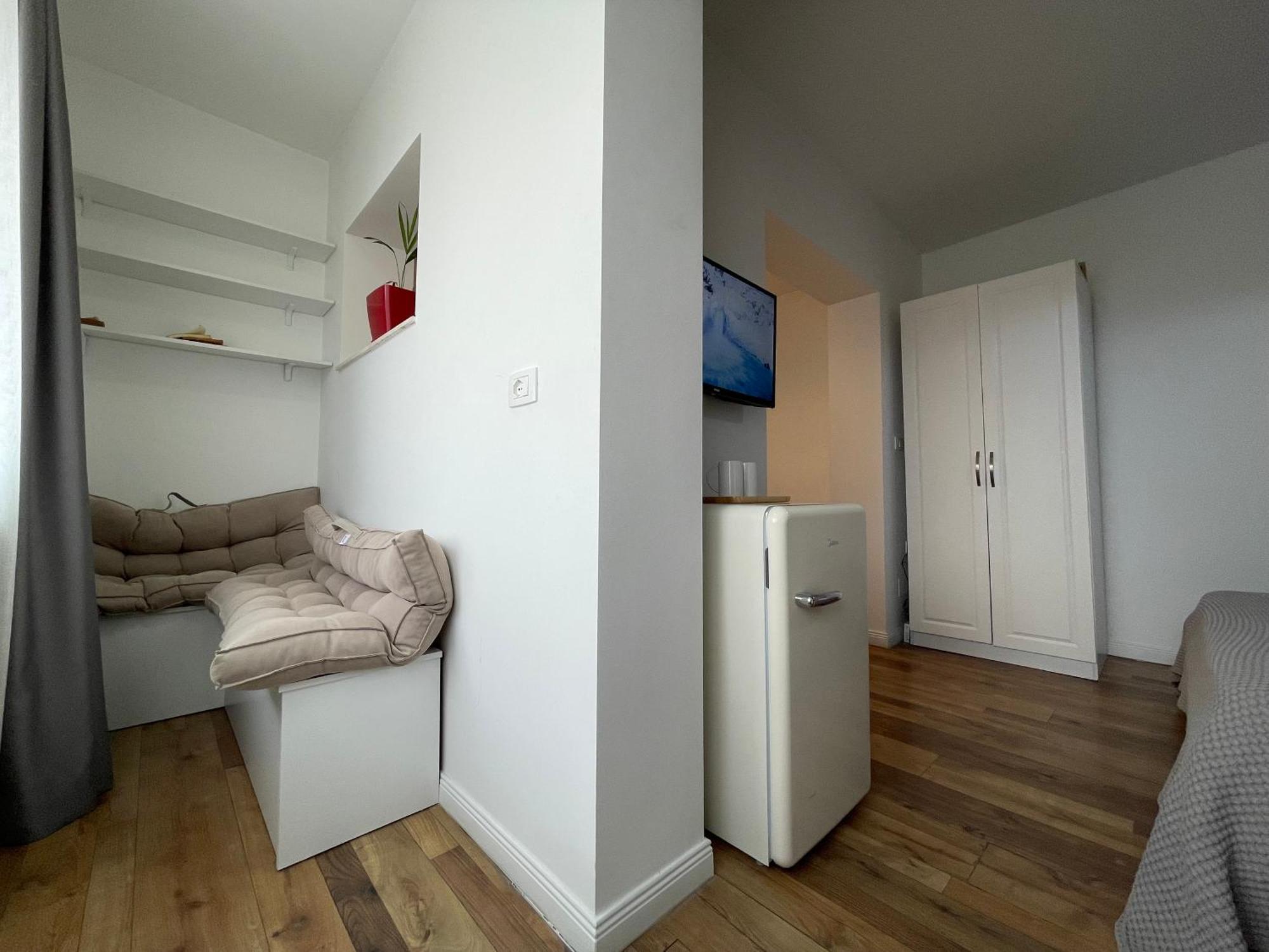 Central Studio Apartments Tiranë Luaran gambar