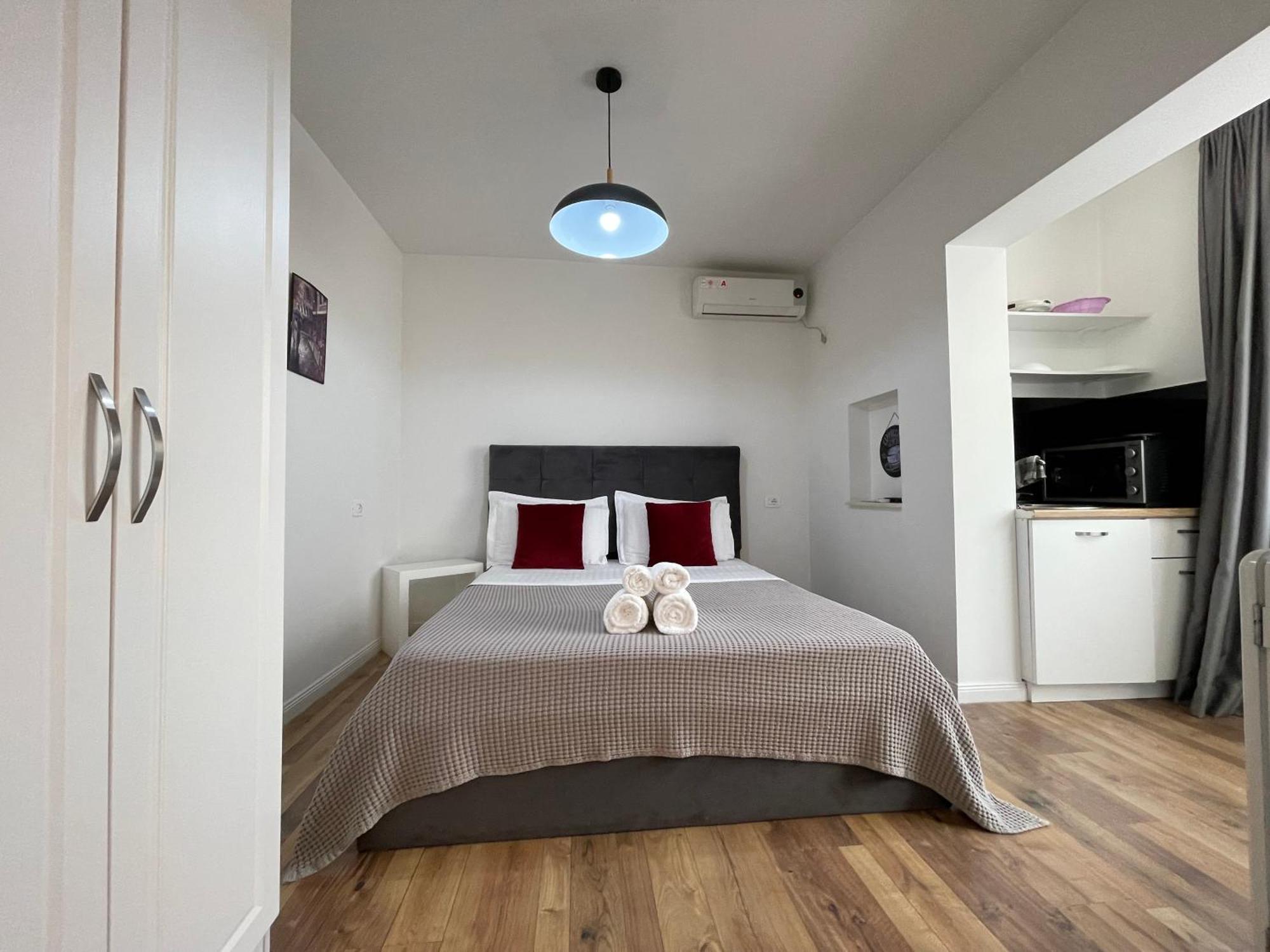 Central Studio Apartments Tiranë Luaran gambar